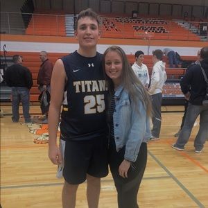 Meet your Posher, Tori